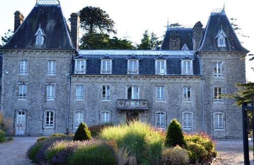 Saint-Come-du-Mont House | Pommiers - Chateau Bellenau holiday accomodation