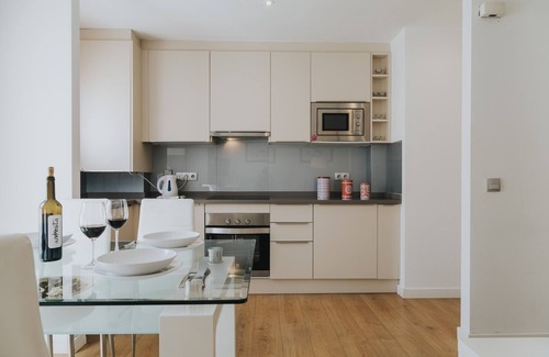 La Malagueta Apartment | Pompidou Superior 4B