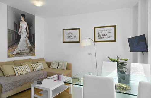 La Malagueta Apartment | Pompidou Superior 4B