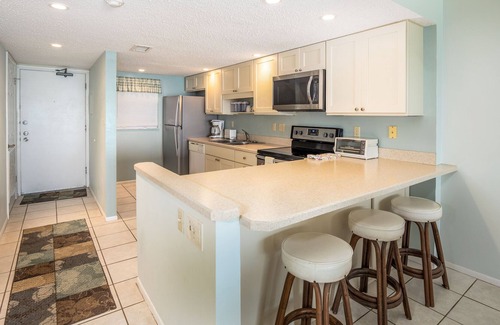 New Smyrna Beach Apartment | Ponce de Leon Towers 2/2 Ocean Front Unit 604