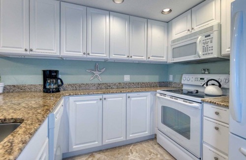 St. Augustine Beach Condo | Ponce Landing #40 Ocean front property pool view condo one car garage