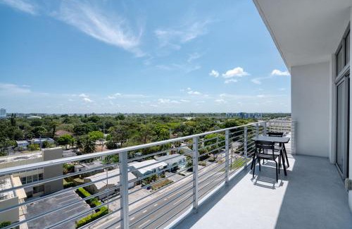 Poinciana Park Apartment | Ponciana Park 1br w gym wd pool steps to WF MIA-72