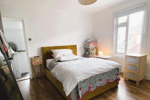 Kenley House | Pond Cottage