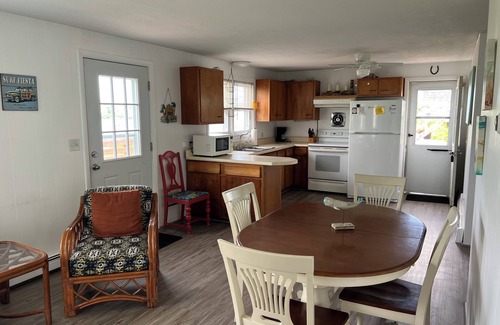 Matunuck House | Pond House on Potter Pond