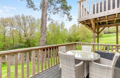 Heathfield House | Pond View