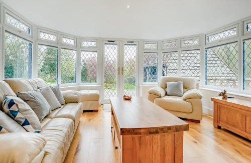 Heathfield House | Pond View