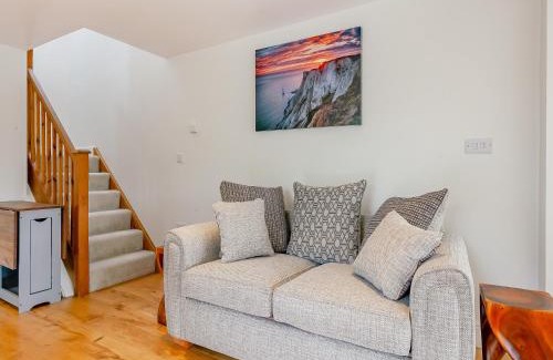 Heathfield House | Pond View