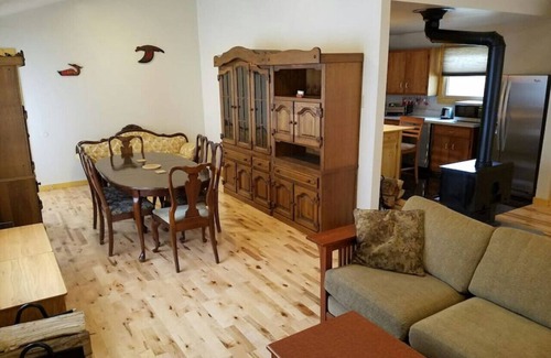 Stanardsville House | Pond View (Second bedroom at extra cost)