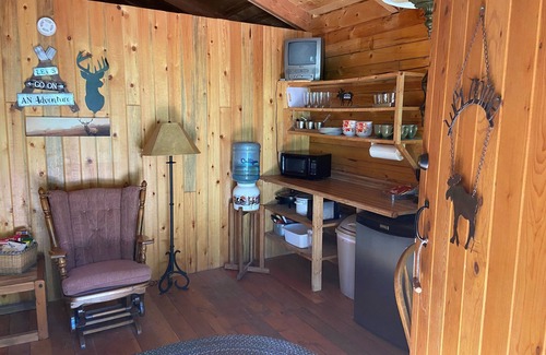 Columbia Falls Cabin | Ponderosa Cabin Columbia Mountain Ranch