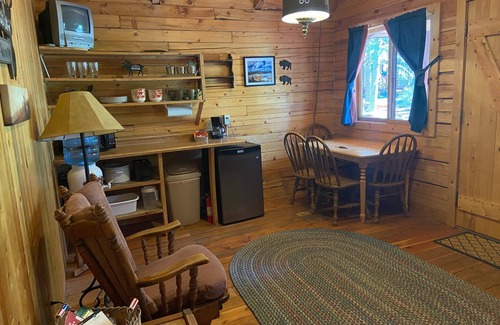 Columbia Falls Cabin | Ponderosa Cabin Columbia Mountain Ranch