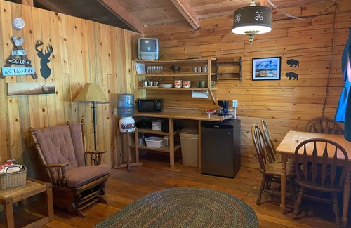 Columbia Falls Cabin | Ponderosa Cabin Columbia Mountain Ranch