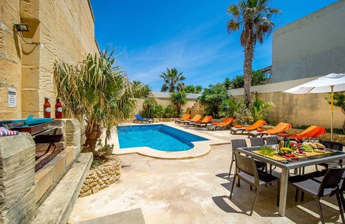Birbuba Villa | Ponderosa Holiday Home