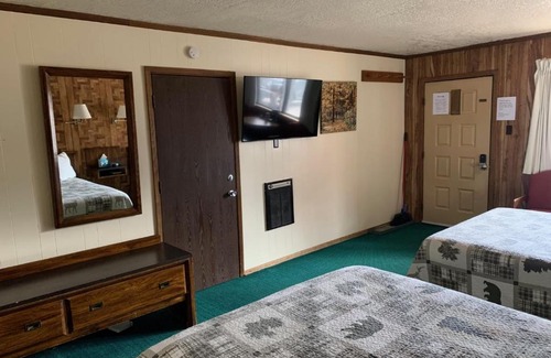 Red River Hotel | Ponderosa Lodge