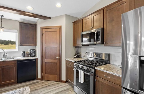 Colonial Pine Hills House | Ponderosa Mile Retreat