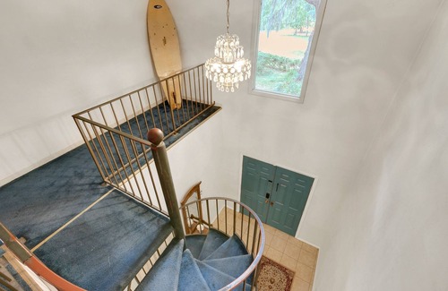 Gainesville House | Ponderosa Off The Beaten Path 5 Bedroom Farmhouse