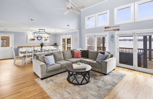 Mount Mourne House | Ponderosa Pointe | Boathouse| Sleeps 15 | Game Room