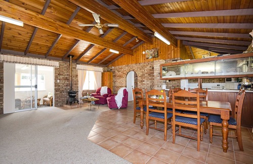 Lancelin House | Pondersoa - Dunes right on your doorstep