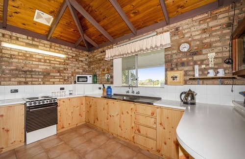 Lancelin House | Pondersoa - Dunes right on your doorstep
