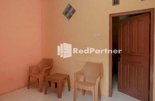 West Cirebon Hotel | Pondok Damai Guest House Syariah Mitra RedDoorz