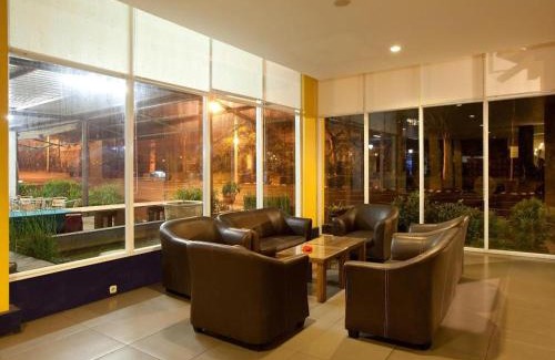 Oro Oro Ombo Hotel | Pondok Jatim Park Hotel & Cafe