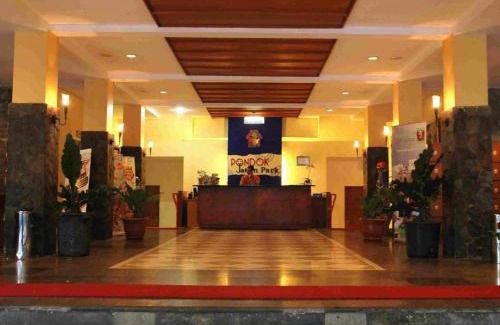 Oro Oro Ombo Hotel | Pondok Jatim Park Hotel & Cafe