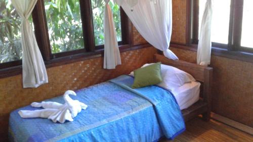 Suraberata Hotel | Pondok Pisces Bungalows Balian Beach