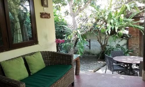 Suraberata Hotel | Pondok Pisces Bungalows Balian Beach