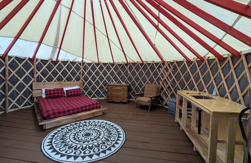 Powassan Cabin | Pondside Yurt Stay on a Heritage Farm with Trails, Sauna & Scenic Views