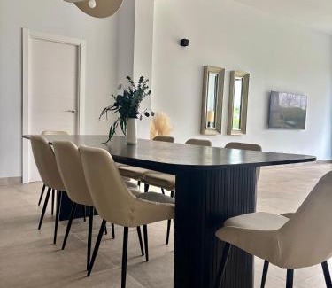Chiclana de la Frontera Villa | Poniente Beach House