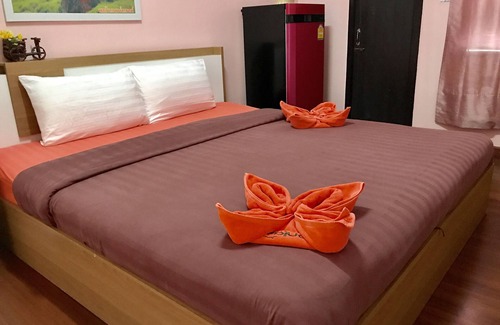 Nai Mueang Hotel | Ponlaan Apartment