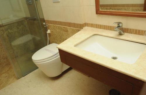 Chennai Hotel | Ponnis Grand Inn