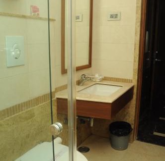 Chennai Hotel | Ponnis Grand Inn