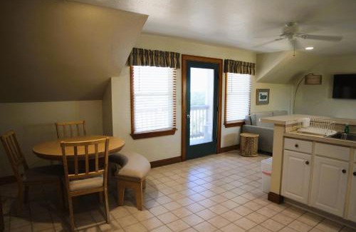 Ocracoke Hotel | Pony Island Inn