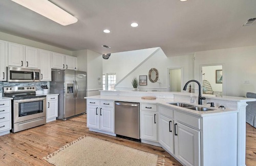 Fort Morgan Apartment | Pool Access and Steps to Beach Coastal Getaway!