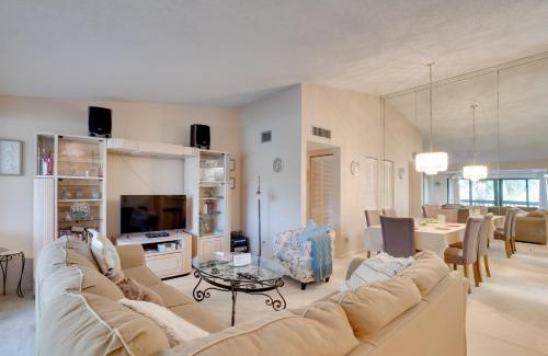 Hunt Club Apartment | Pool and Ocean Access Palm Beach Gardens Condo