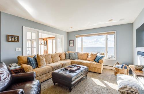 Stevensville House | Pool and Stunning Water Views Kent Island Home!
