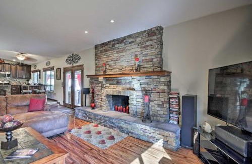Mesa House | Pool, Bar and Game Room Red Mountain Mesa Oasis
