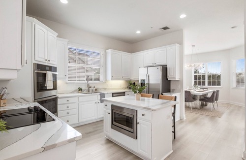 Trailer Estates House | Pool bball gym near beach & IMG