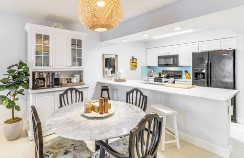 Moorings Condo | Pool & Beach Access: Vero Beach Condo!