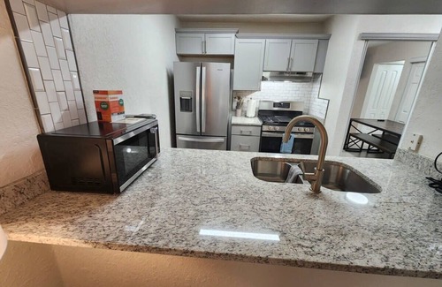 Tallahassee Apartment | POOL! Clean-2 miles to FSU!