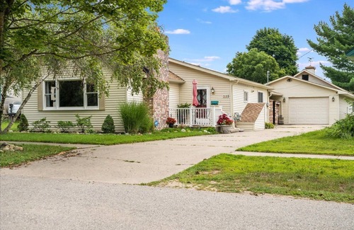 West Branch Cottage | Pool Days & Cozy Nights – The perfect Family Retreat You’ll Want Every Summer!