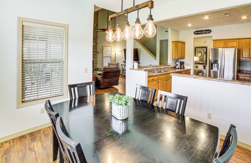 Branson West Condo | Pool & Fishing Lake Access: Branson West Condo