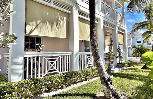 Palm Cay Villa | Pool Front Villa in Exclusive Palm Cay Beachfront Resort- A cozy Retreat.