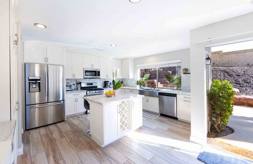 Temecula House | Pool fun in Murrieta, 35ft water slide, large jacuzzi, dog friendly.