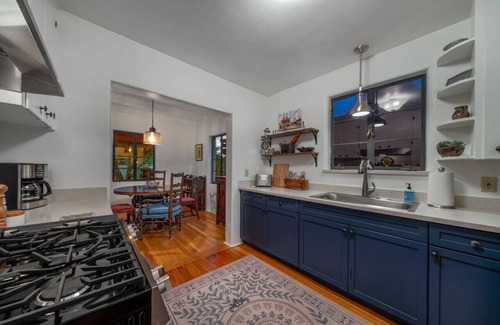 Blenman-Elm House | Pool/Historic & Charming/2BR 2BA/Fenced Yard