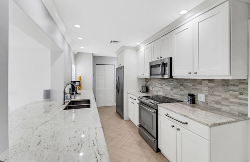 Lake Park House | Pool Home in the Heart of Naples!