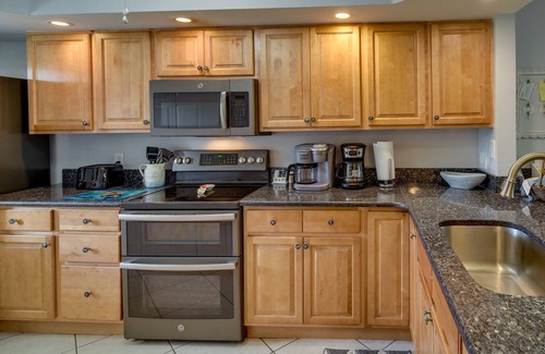Cocoa Beach Condo | Pool, Hot Tub & Beach Access: Cocoa Beach Home!