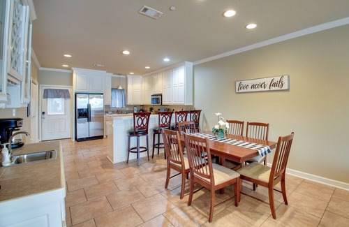 Lake Hamilton Apartment | Pool & Lake Hamilton Access: Hot Springs Condo!