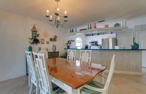 Pinecraft House | Pool, Lake & Sunset Views: Home in Sarasota