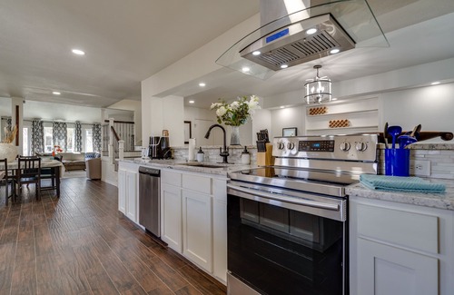 Plano House | Pool Oasis | Game Loft w/PS5 | 12 Beds | ✓ PETS